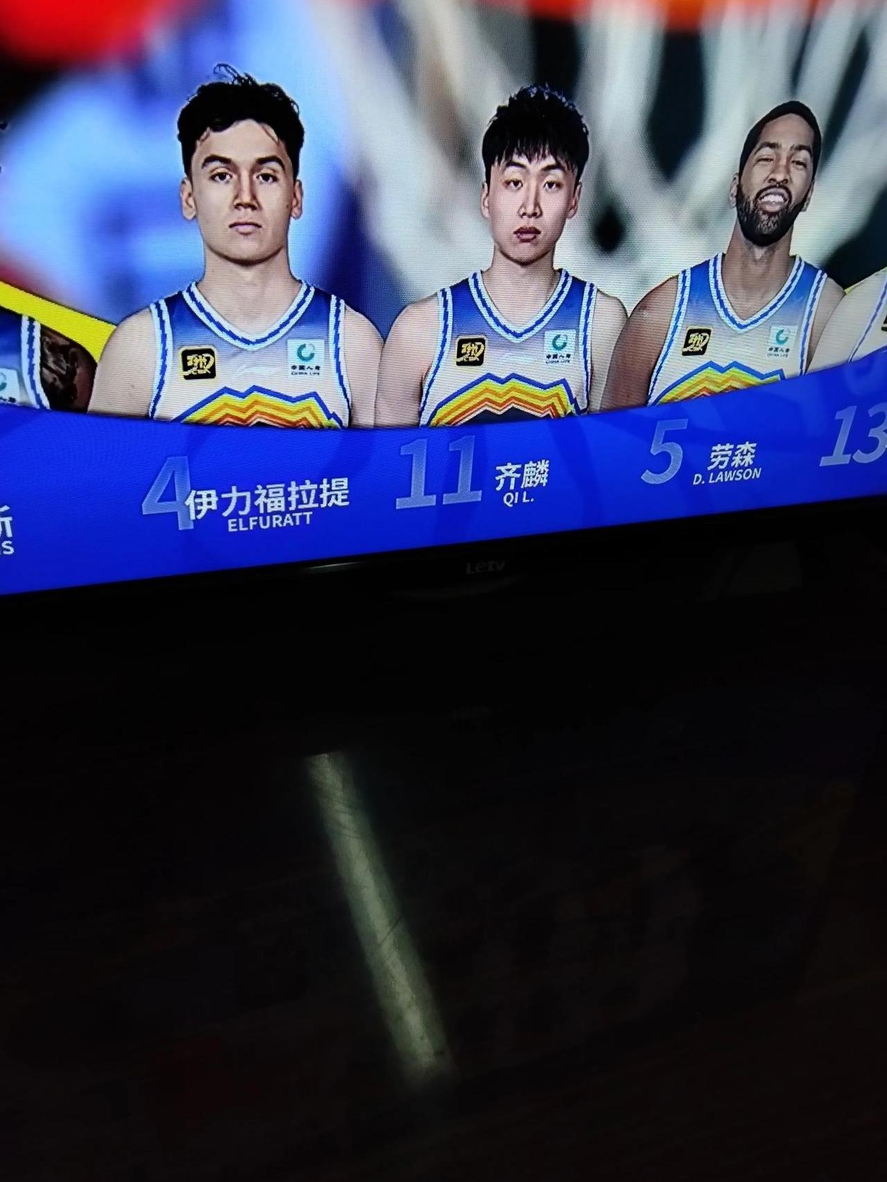 包含新疆队大胜，获得三连胜势如破竹的词条