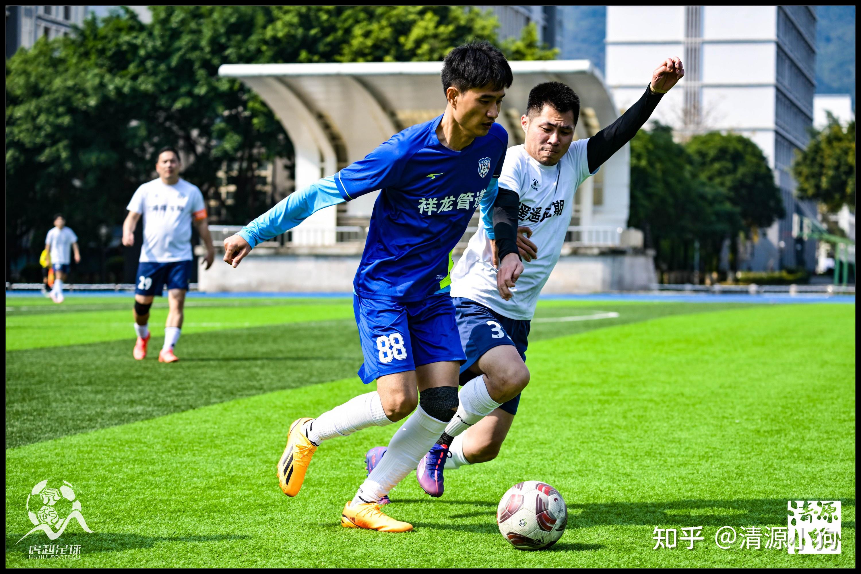 足球预选赛热门队伍一路前进